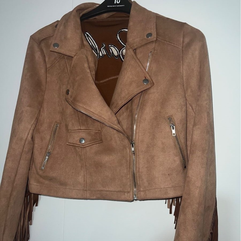 Barbie x Missguided Tan Faux Suede Logo Fringe Biker Jacket - Picture 4 of 6